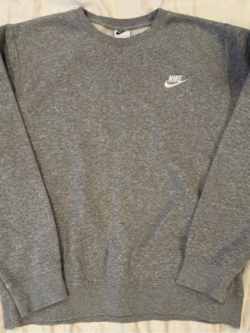 Nike Sportswear Club Fleece Crewneck Sweatshirt Grey BV2662-063 Size Small